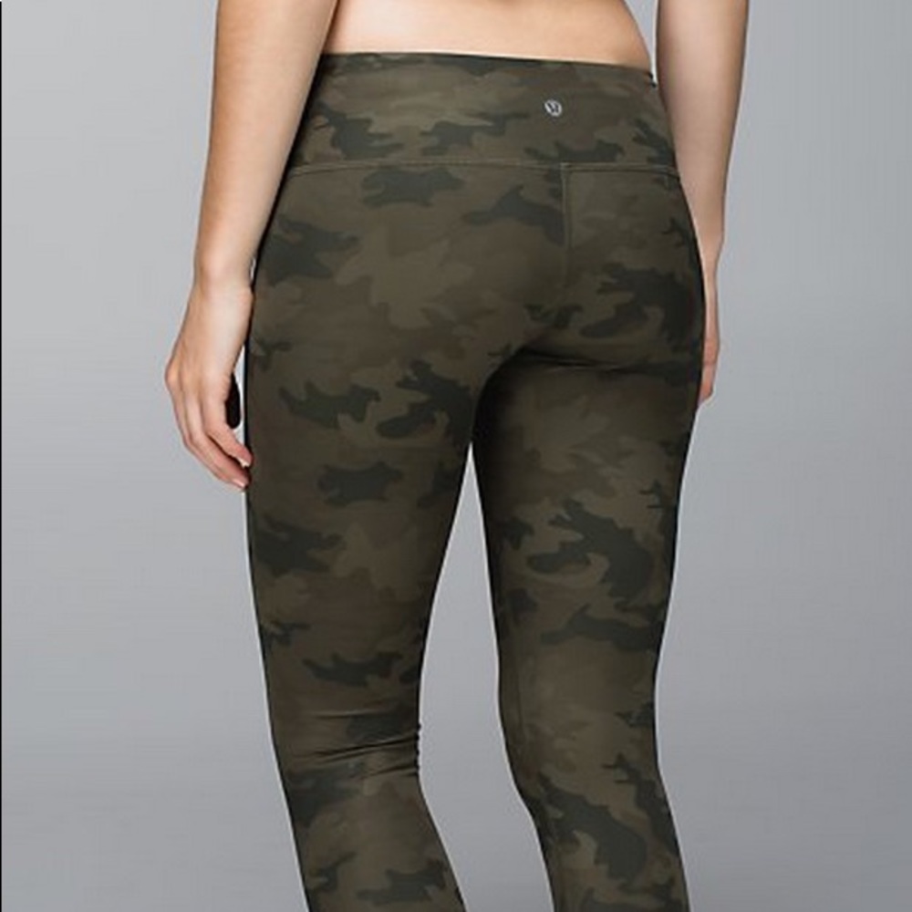 Lulu lemon camo yoga pants
